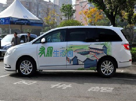 玉环户外车贴喷绘如何保持效果?